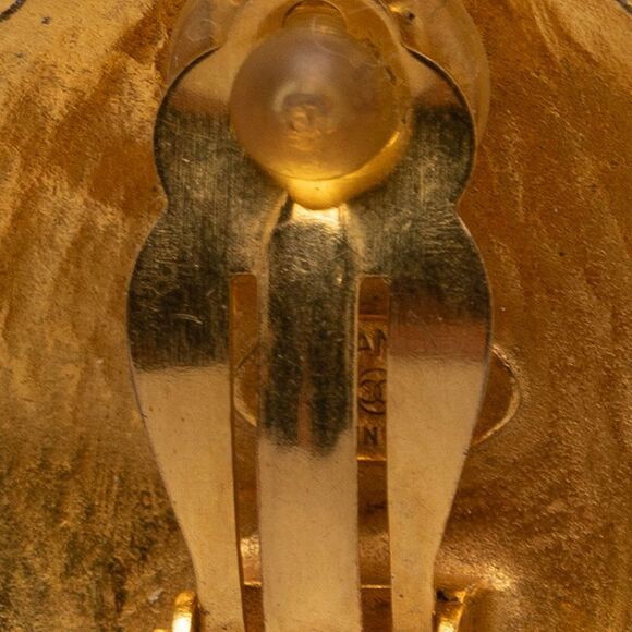 Pre Loved Chanel CC Clip On Earrings - Picture 6 of 7